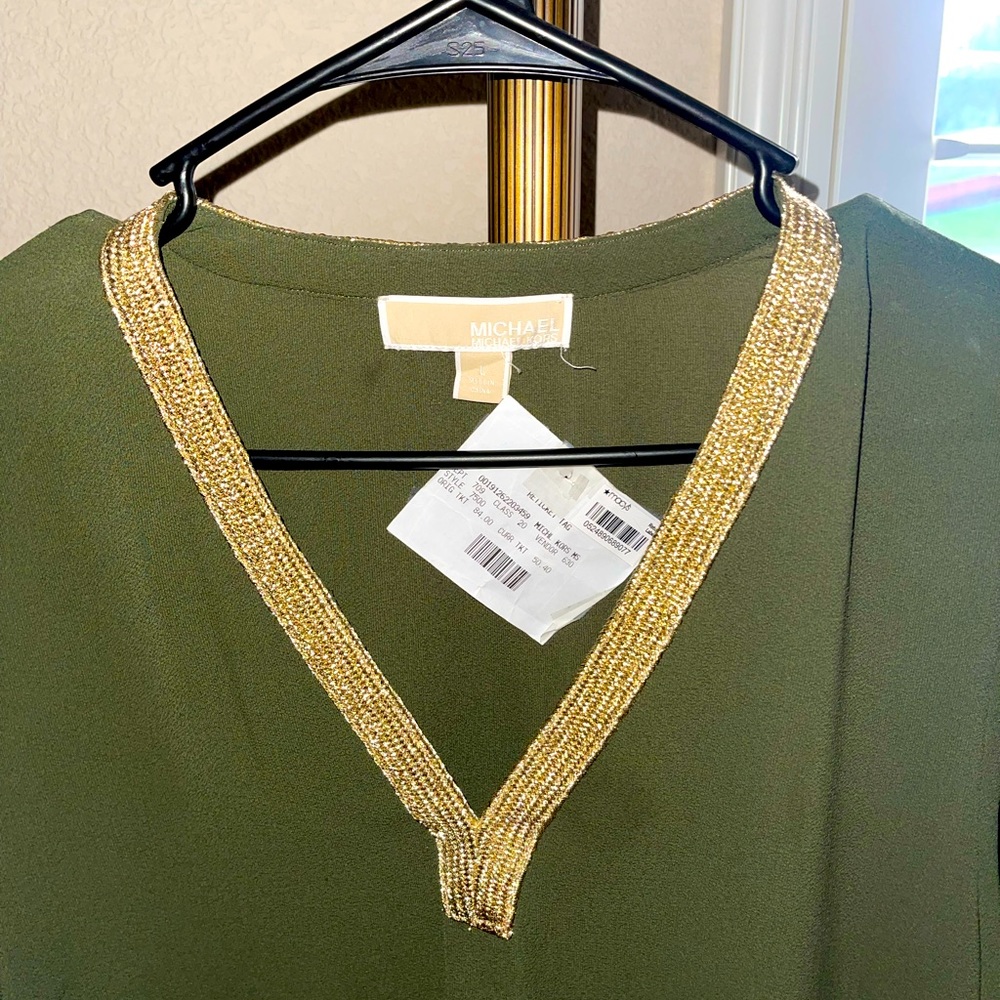 Tunic - Picture 3 of 7